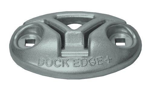 Bropullert fra Dock Edge monteret på en båd med ankerspil i baggrunden