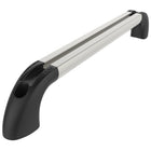 Ram Mounts 12" aluminium skinne monteret på en båd, klar til brug.