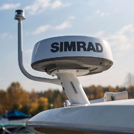 ScanStrut PowerTower til radar monteret på en båd