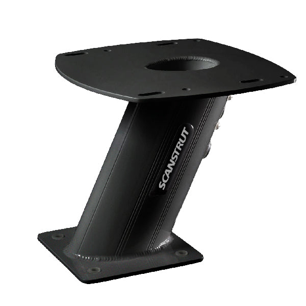 ScanStrut PowerTower til radar set fra siden, monteret på en båd.