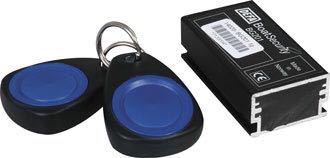 SeaTec dvs90 alarm med dt20 tracker og fjernbetjeninger i produktbillede