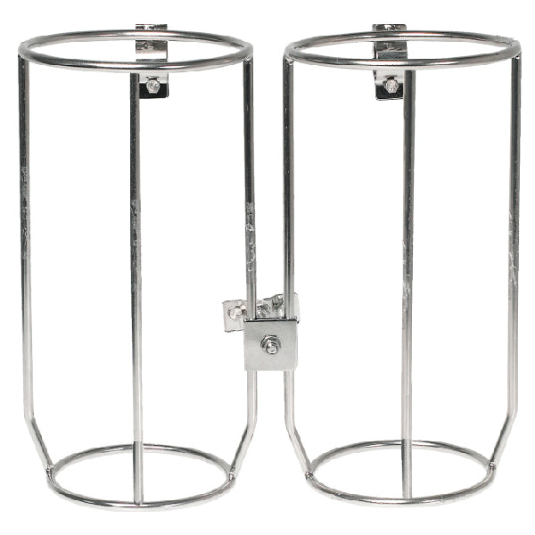 1852 fenderholder set skråt fra siden, fremhæver de robuste materialer.