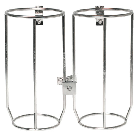 1852 fenderholder set skråt fra siden, fremhæver de robuste materialer.