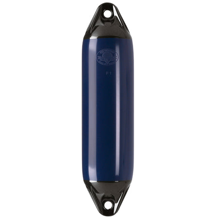 Polyform F7 fender set forfra med klar blå himmel