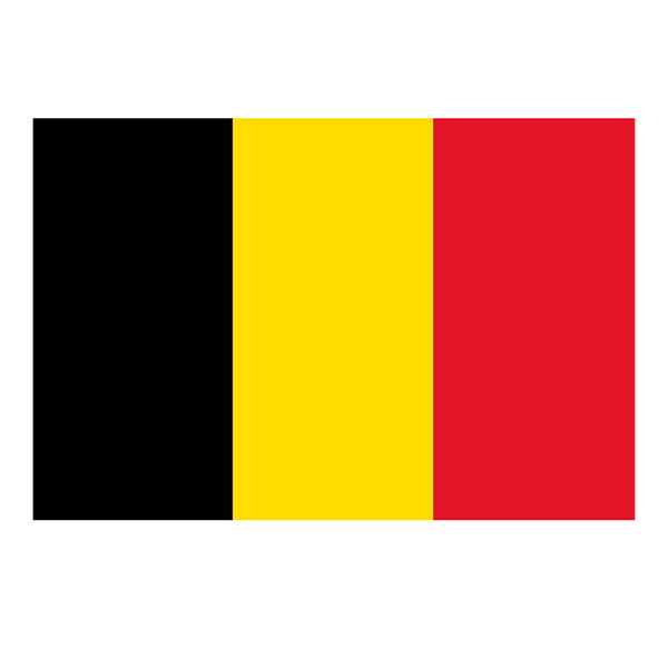 Gæsteflag fra 1852 med Belgien-design, hængende fra båden.