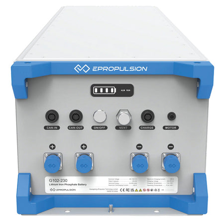 Epropulsion batteri G102-230 placeret på bådens dæk