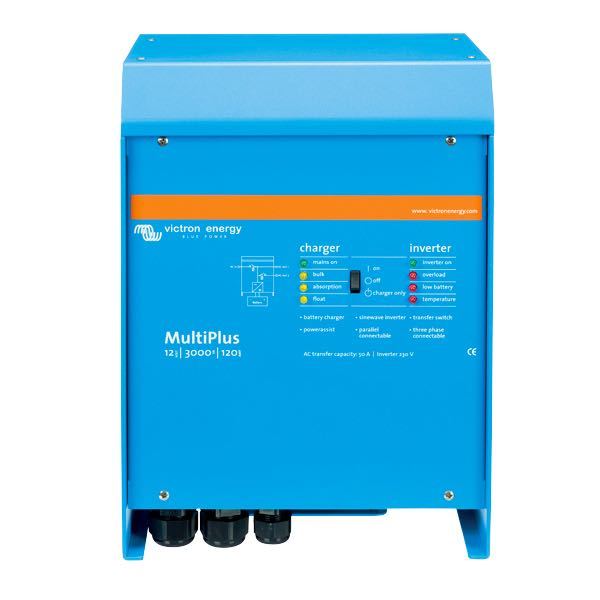 Victron Multiplus inverter/lader set forfra, klar til installation på båd.
