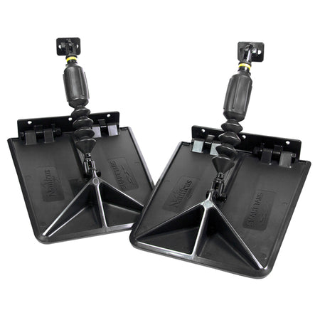 Smart Tabs sx 12-16 monteret på en båd, set fra siden