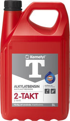 Kemetyl T-Alkylatbenzin 2-takt i 5 liters dunk, klar til brug på båden.