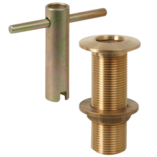 Montageværktøj til SeaTec messing gennemføring vist i anvendelse