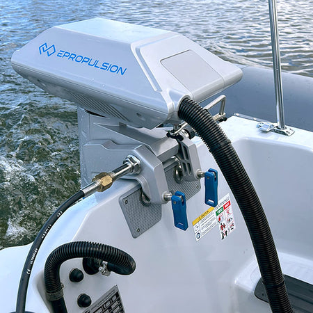 Detalje af Epropulsion Navy 6.0 EVO kontrolpanel