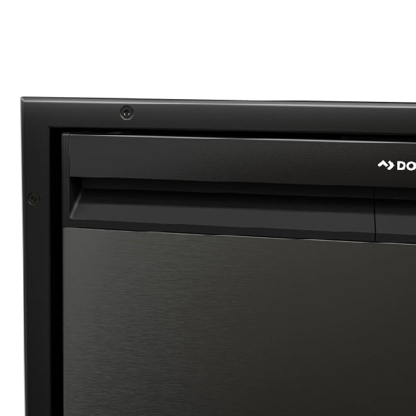 Dometic ramme RF316 vist fra oven med detaljer i rustfrit stål
