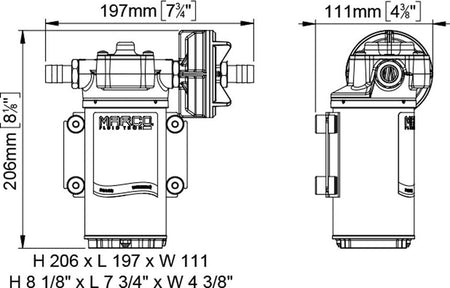 Marco dieseloliepumpe i brug på en båd med slange til påfyldning